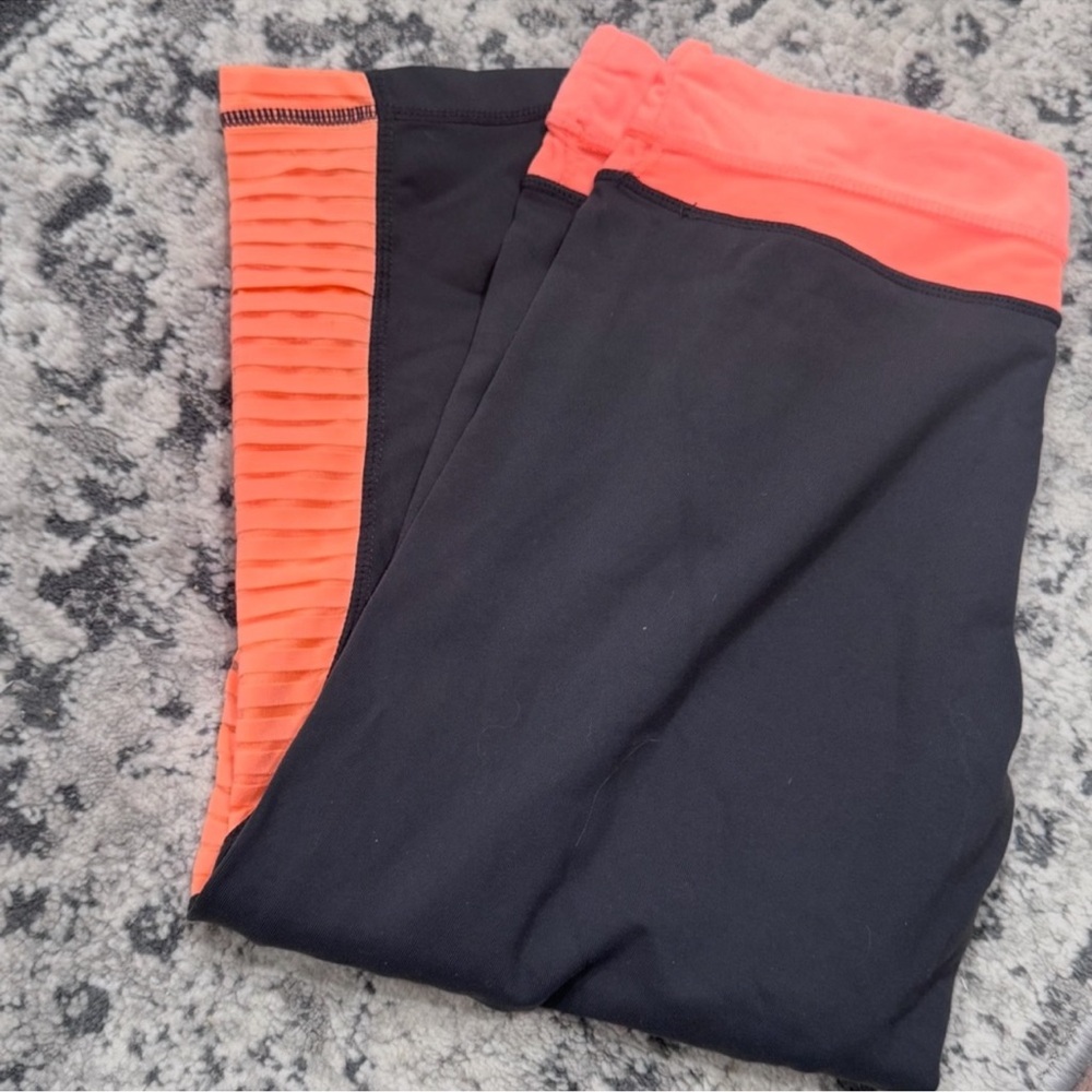 Kyodan Gray Color Block Capri Leggings